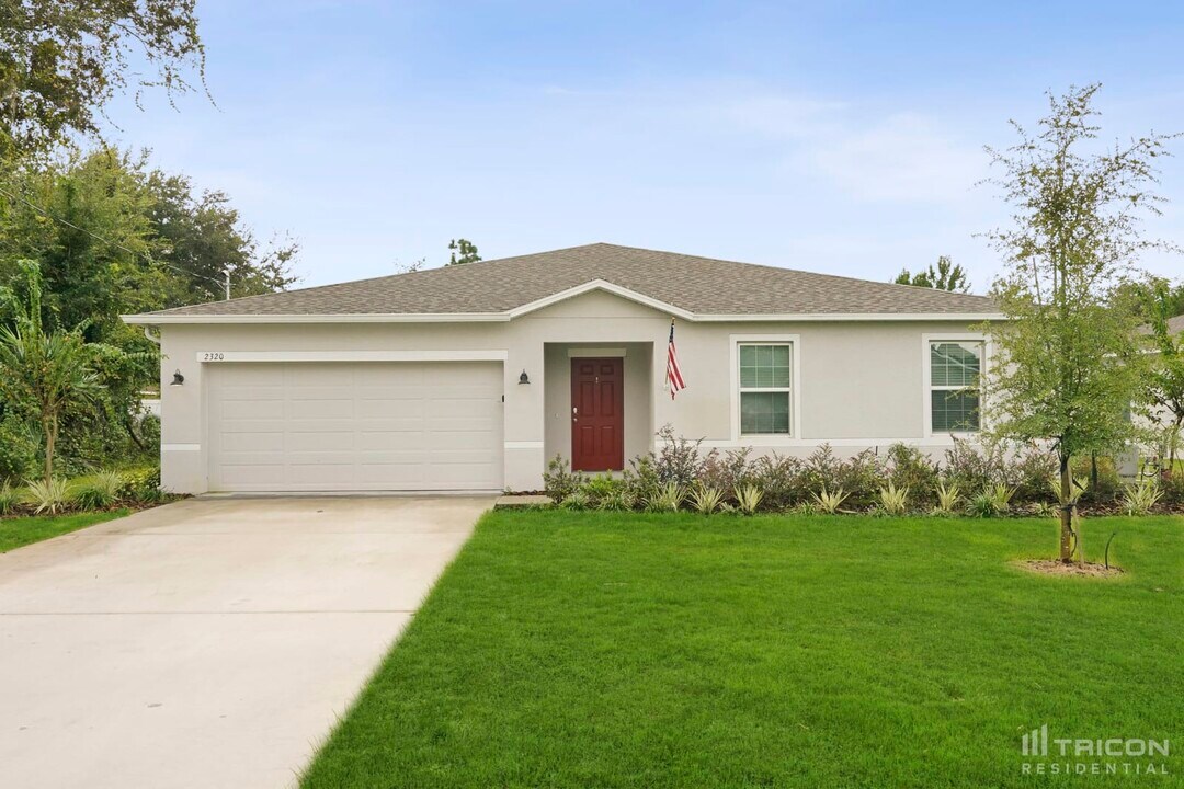 2320 Gardenia Rd in DeLand, FL - Building Photo