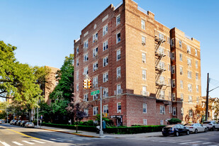 Winthrop Apartments