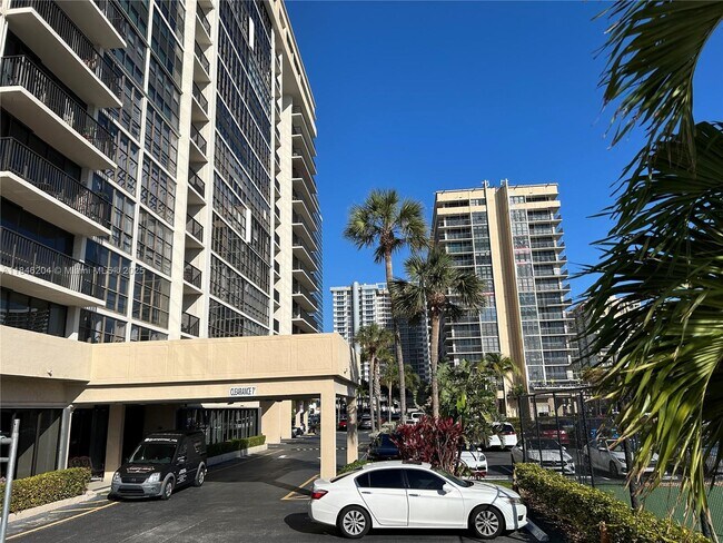property at 2017 S Ocean Dr