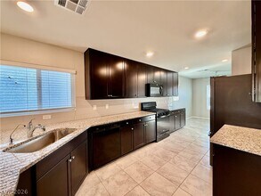 1618 Deep Valley Ave in North Las Vegas, NV - Building Photo - Building Photo