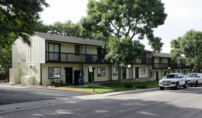 Dawson Square Apartments in Denver, CO - Foto de edificio - Building Photo