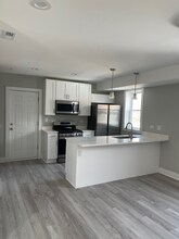 2242 W 18th Pl in Chicago, IL - Building Photo - Building Photo