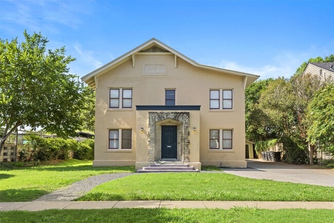 property at 1516 Bonnie Brae St