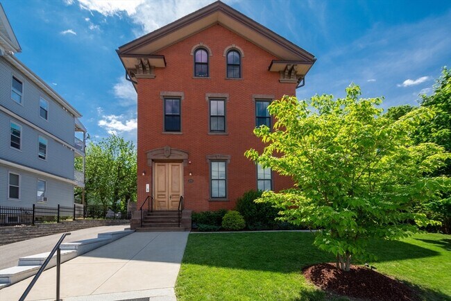 200 Amory St in Boston, MA - Building Photo - Building Photo