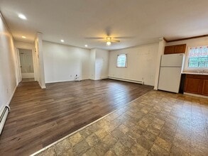 2815 W Church St in Pine Plains, NY - Building Photo - Building Photo