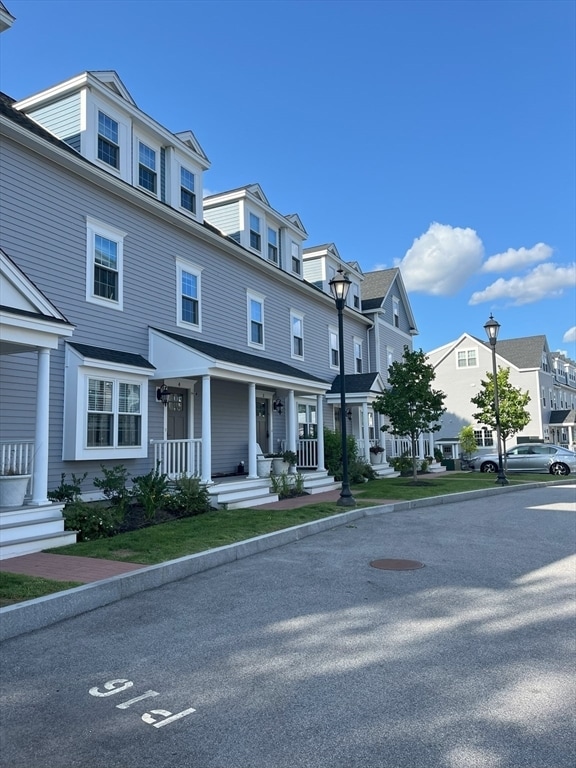 property at 12 S Mason St