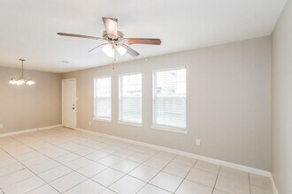 4938 S Cancun in Houston, TX - Building Photo - Building Photo