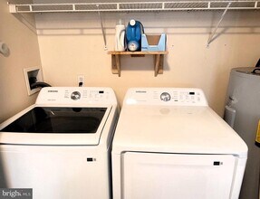 124 Dickens Ln in Felton, DE - Building Photo - Building Photo