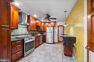 1114 Snyder Ave in Philadelphia, PA - Building Photo - Building Photo