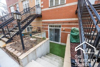 1919 N Drake Ave, Unit H in Chicago, IL - Building Photo - Building Photo