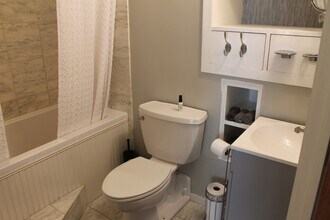 131 Main St, Unit 509 in Burlington, VT - Foto de edificio - Building Photo