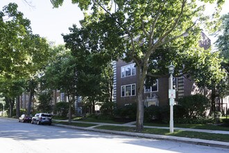1119 Pleasant St in Oak Park, IL - Building Photo - Building Photo