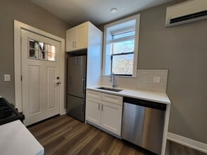 3931 N Janssen Ave, Unit 3 in Chicago, IL - Building Photo - Building Photo