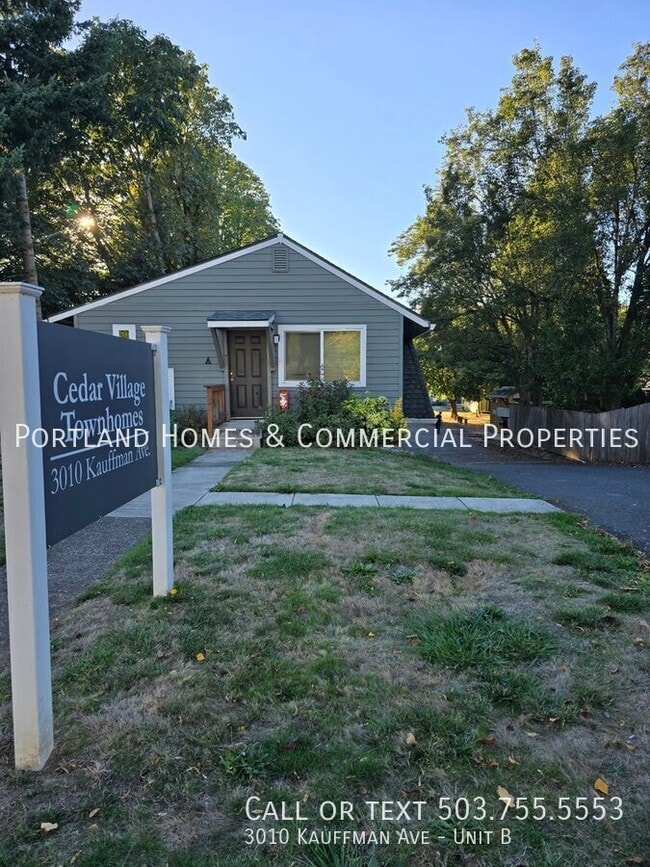 Cedar Village Townhomes in Vancouver, WA - Building Photo - Building Photo