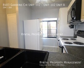 8403 Gardens Cir in Sarasota, FL - Building Photo - Building Photo