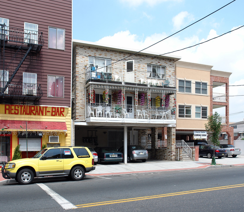 3603 Park Ave in Weehawken, NJ - Building Photo