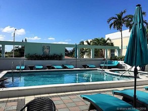 9172 collins-Unit -Apt 24 in Surfside, FL - Building Photo - Building Photo