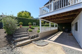 5 Santa Victoria Ct in Novato, CA - Building Photo - Building Photo