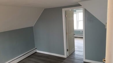 21 Charles St, Unit 19B in Concord, NH - Building Photo - Building Photo