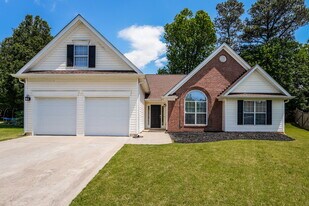 2436 Bulrush Ct NE in Buford, GA - Building Photo