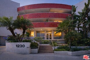 1230 Horn Ave in West Hollywood, CA - Building Photo