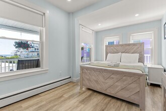 61 Ocean Blvd, Unit 1 in Hampton, NH - Building Photo - Building Photo