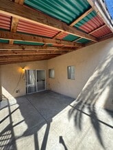120 Merrimac Ct in Vallejo, CA - Foto de edificio - Building Photo