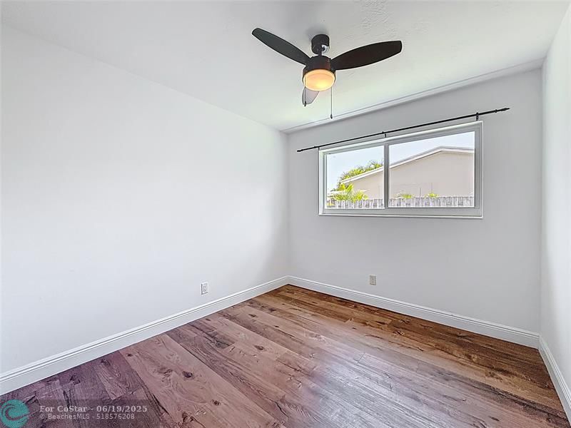 50 NE 56th Ct in Oakland Park, FL - Building Photo