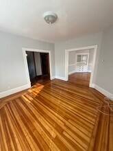 68 Willow Ave, Unit 2 in Somerville, MA - Building Photo - Building Photo