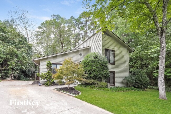 property at 104 Solway Ct