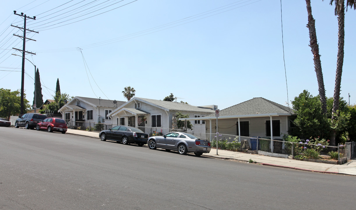 1816 Bellevue Ave in Los Angeles, CA - Building Photo