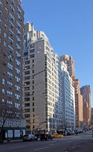 196 E 75th St in New York, NY - Building Photo - Building Photo