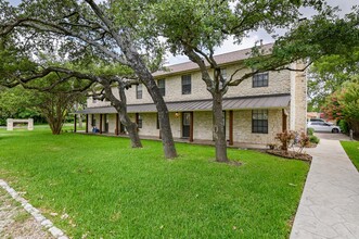 Wagon Wheel Apartments in Round Rock, TX - Building Photo - Building Photo