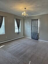 240 Acropolis Rd in Lowell, MA - Building Photo - Building Photo