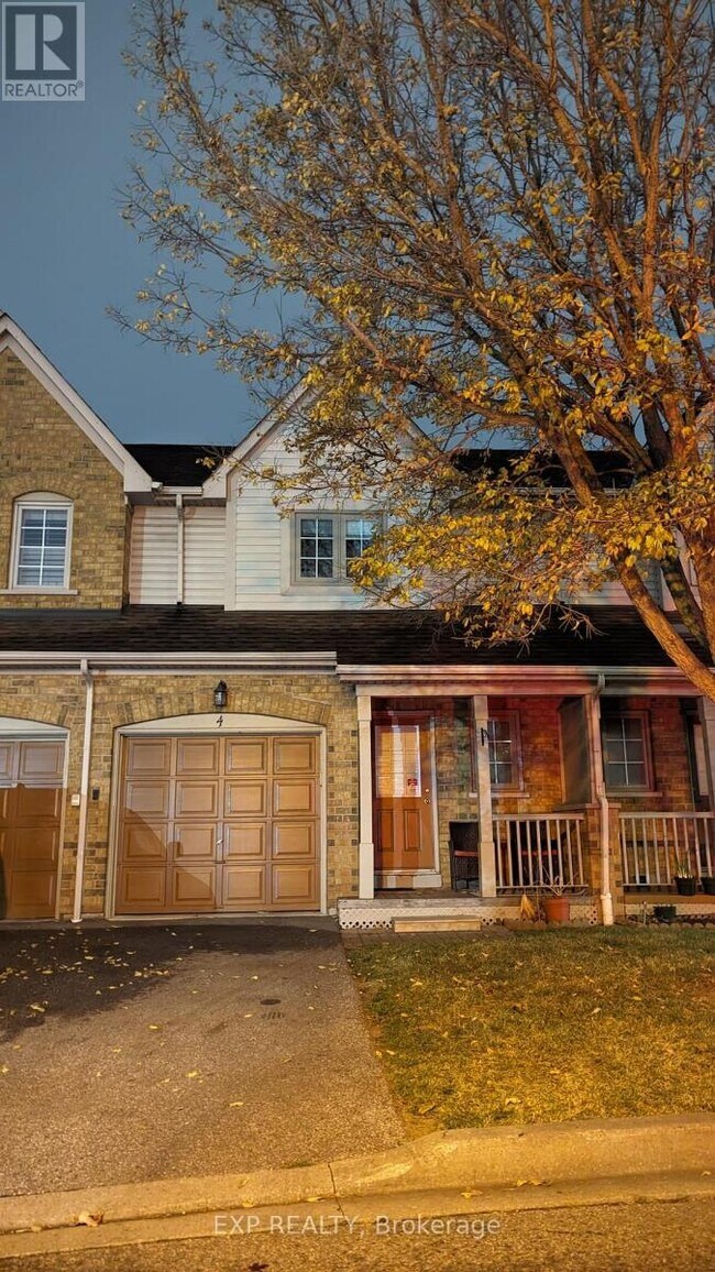 5950-5950 Glen Erin Dr in Mississauga, ON - Building Photo - Building Photo