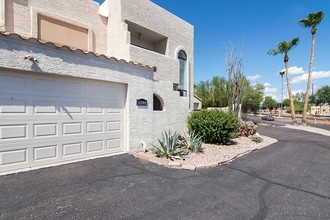 Preston Manor in Fountain Hills, AZ - Building Photo - Building Photo