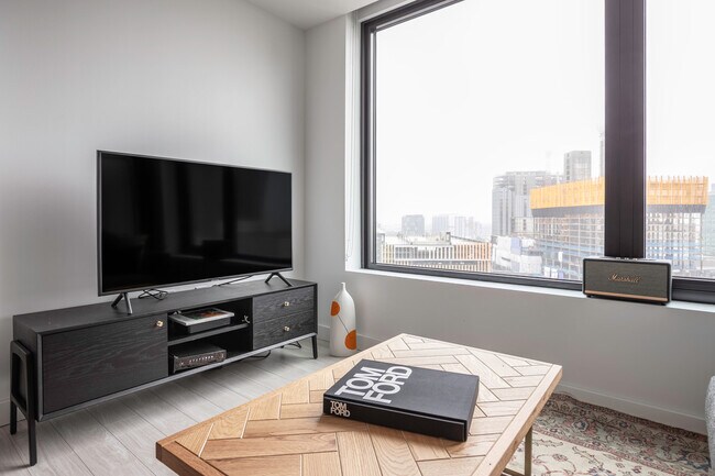 399 Congress St-Unit -FL12-ID168 in Boston, MA - Building Photo - Building Photo