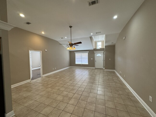 214 Hibiscus St in Waveland, MS - Building Photo - Building Photo