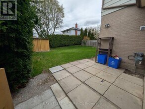 892 Carnaby Crescent in Oshawa, ON - Building Photo - Building Photo