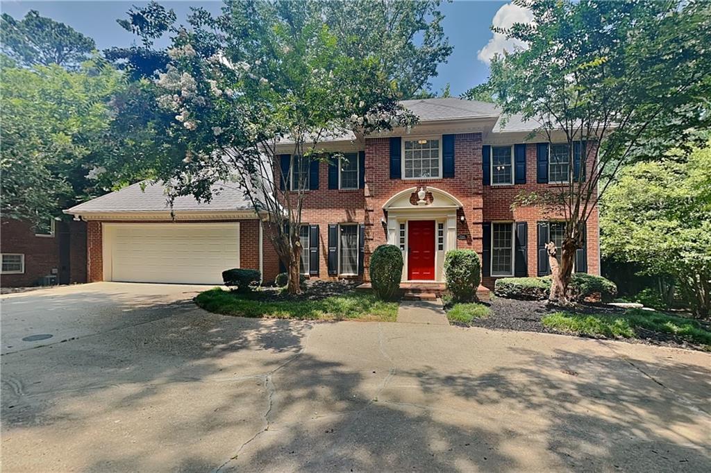 5340 Bannergate Dr in Alpharetta, GA - Building Photo