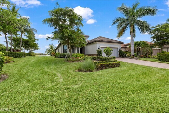 9515 Campanile Cir in Naples, FL - Building Photo - Building Photo