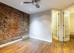 117 1st Ave., Unit 2 in New York, NY - Building Photo - Building Photo