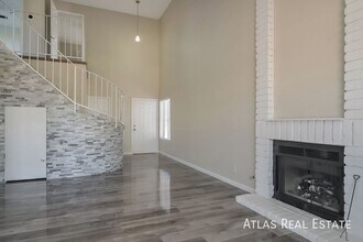 549 Tabony Ave in Henderson, NV - Foto de edificio - Building Photo