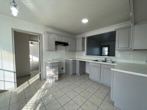 4102 Opal Ave in Dallas, TX - Building Photo - Building Photo
