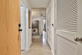 675 Greenwood Ave NE in Atlanta, GA - Foto de edificio - Building Photo