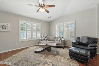 15927 N 171st Dr in Surprise, AZ - Foto de edificio - Building Photo