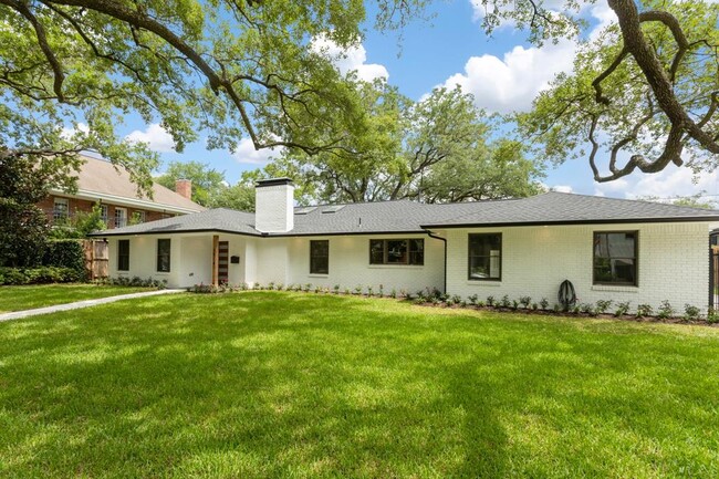 3814 Overbrook Ln in Houston, TX - Building Photo - Building Photo