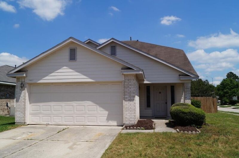 19402 Sandy Woods Dr in Tomball, TX - Building Photo