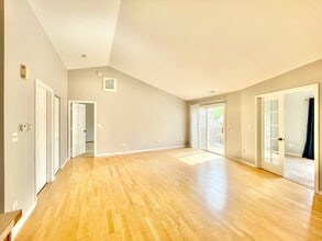 2459 Sheehan Dr in Naperville, IL - Building Photo - Building Photo