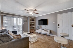 Flamingo Polo Club Condominiums in Las Vegas, NV - Building Photo